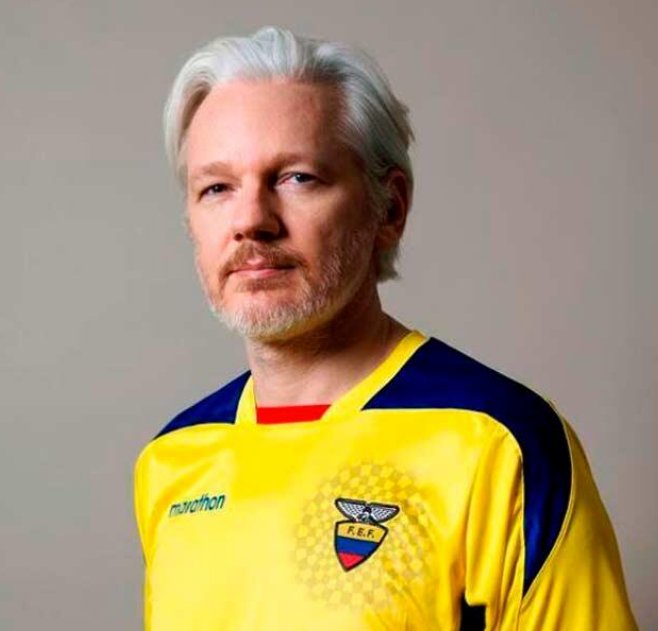 Ecuador confirms it granted citizenship to Assange