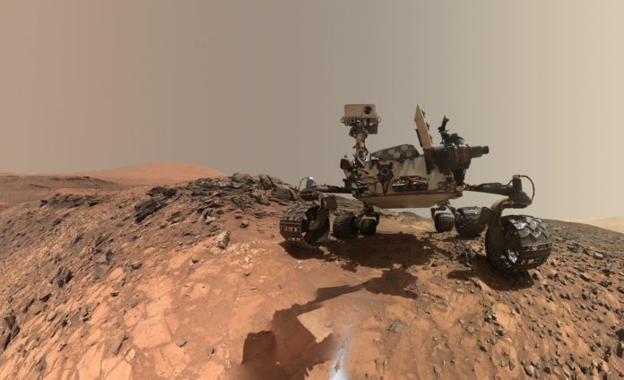 6d4575-20161215-curiosity