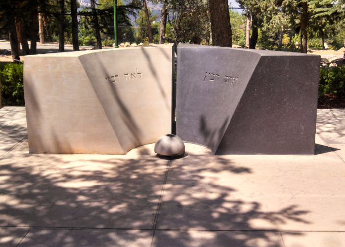 Yitzhak-Rabin-Grave-Mount-Herzl