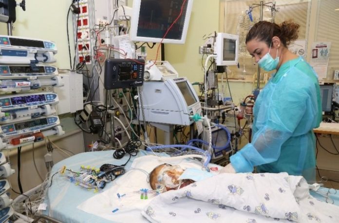 Sheba-heart-transplant-Palestinian-baby-oct-2018-resize-725x477