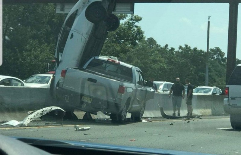 Insane Crash Mva On Garden State Parkway Near Exit 83 Leaves Car