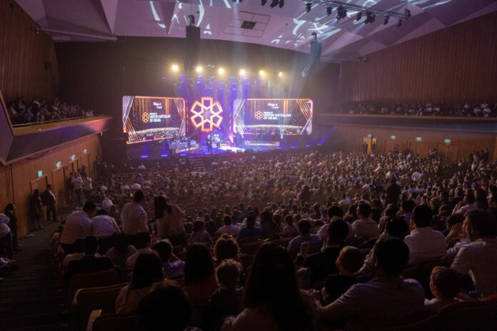 United Hatzalah's annual Sukkot concert in front of a sold-out crowd