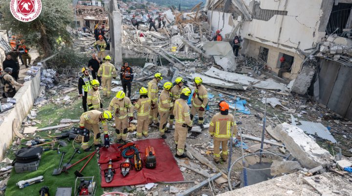 43b9b043-c1c0-4f5e-98b9-b92d1c1538a8