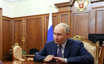 (Vyacheslav Prokofyev/Sputnik, Kremlin Pool Photo via AP)