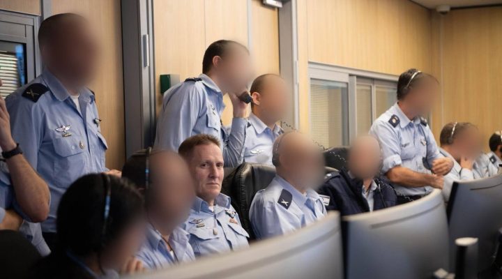 Air Force command oversees Operation Roaring Lion from the Air Force pit (Photo: IDF Spokesperson)