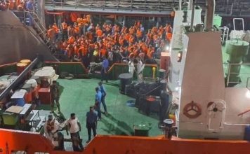 The crew of the Iranian naval vessel IRIS Bushehr is transferred to Columbo. (Screenshot)