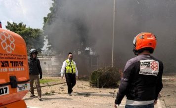 Missile impact site in Tel Aviv. (United Hatzalah)